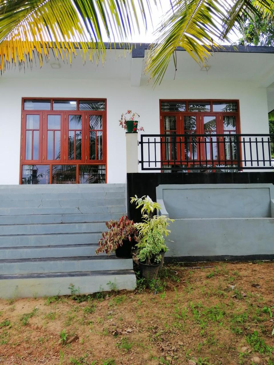 Hikka Lagoon Hikkaduwa Exterior photo