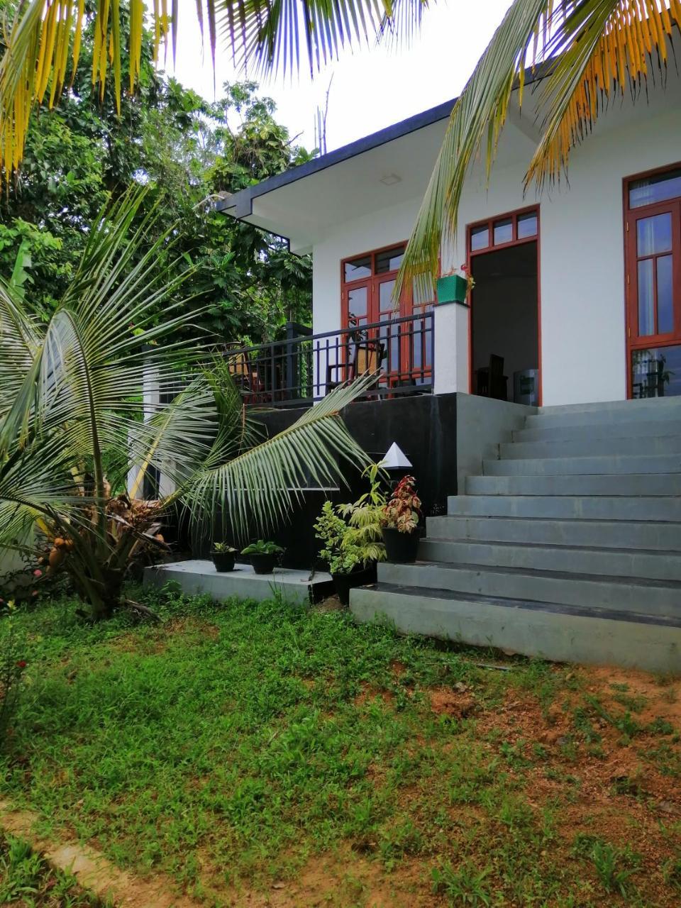 Hikka Lagoon Hikkaduwa Exterior photo