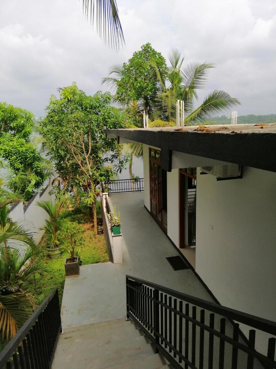 Hikka Lagoon Hikkaduwa Exterior photo