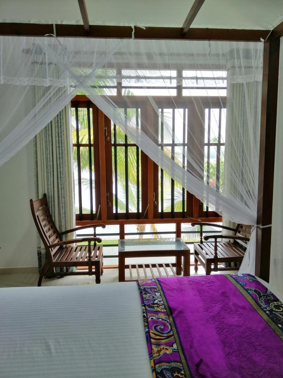 Hikka Lagoon Hikkaduwa Exterior photo
